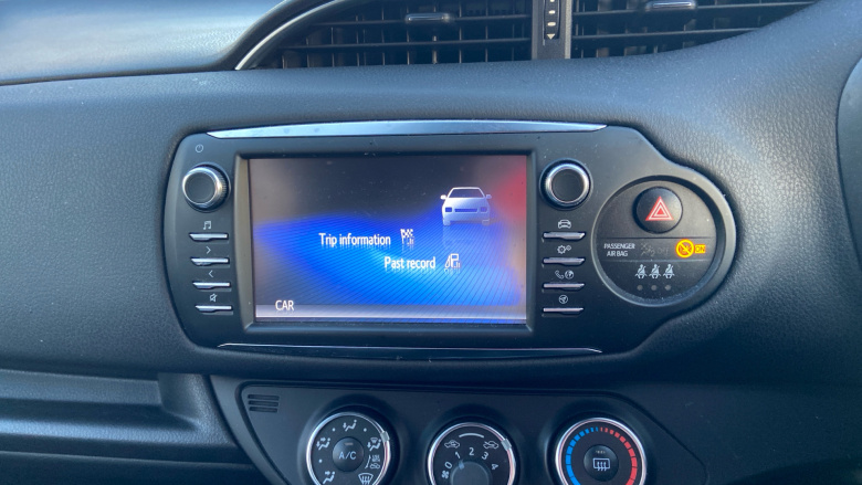 Toyota Yaris 1.5 VVT-i Y20 5dr [Bi-tone] Petrol Hatchback